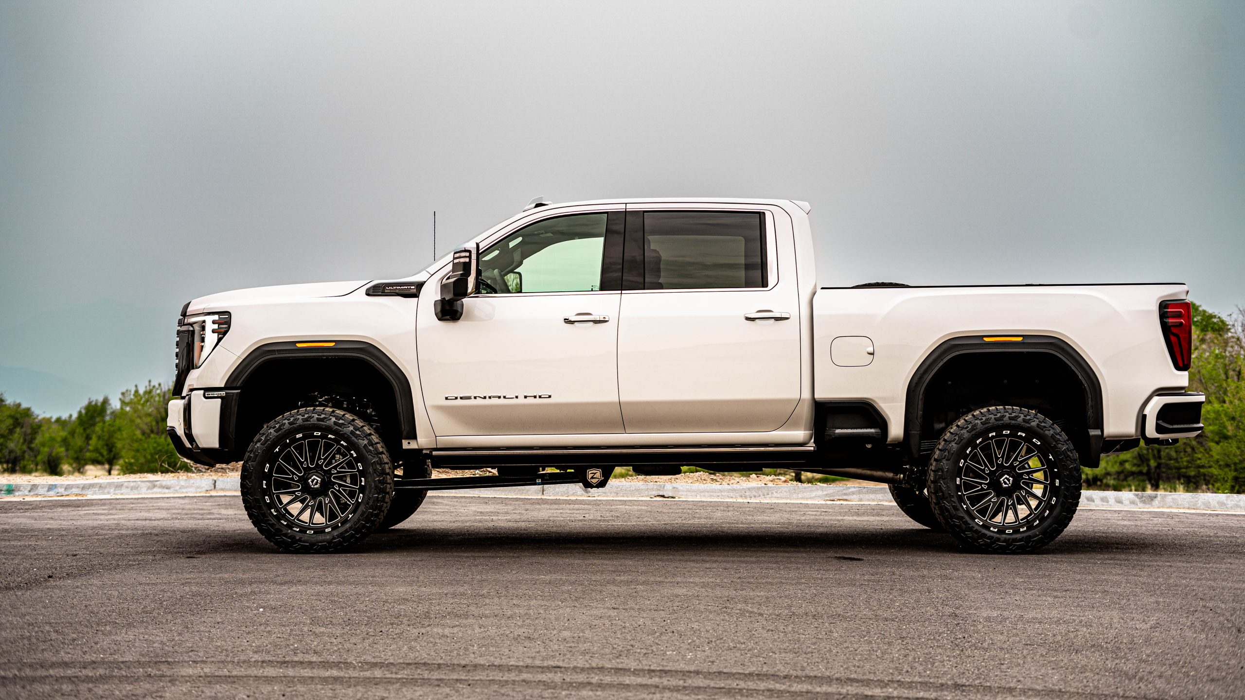 Lifted 2024 GMC Sierra HD Denali Ultimate Soco Customs & Complete