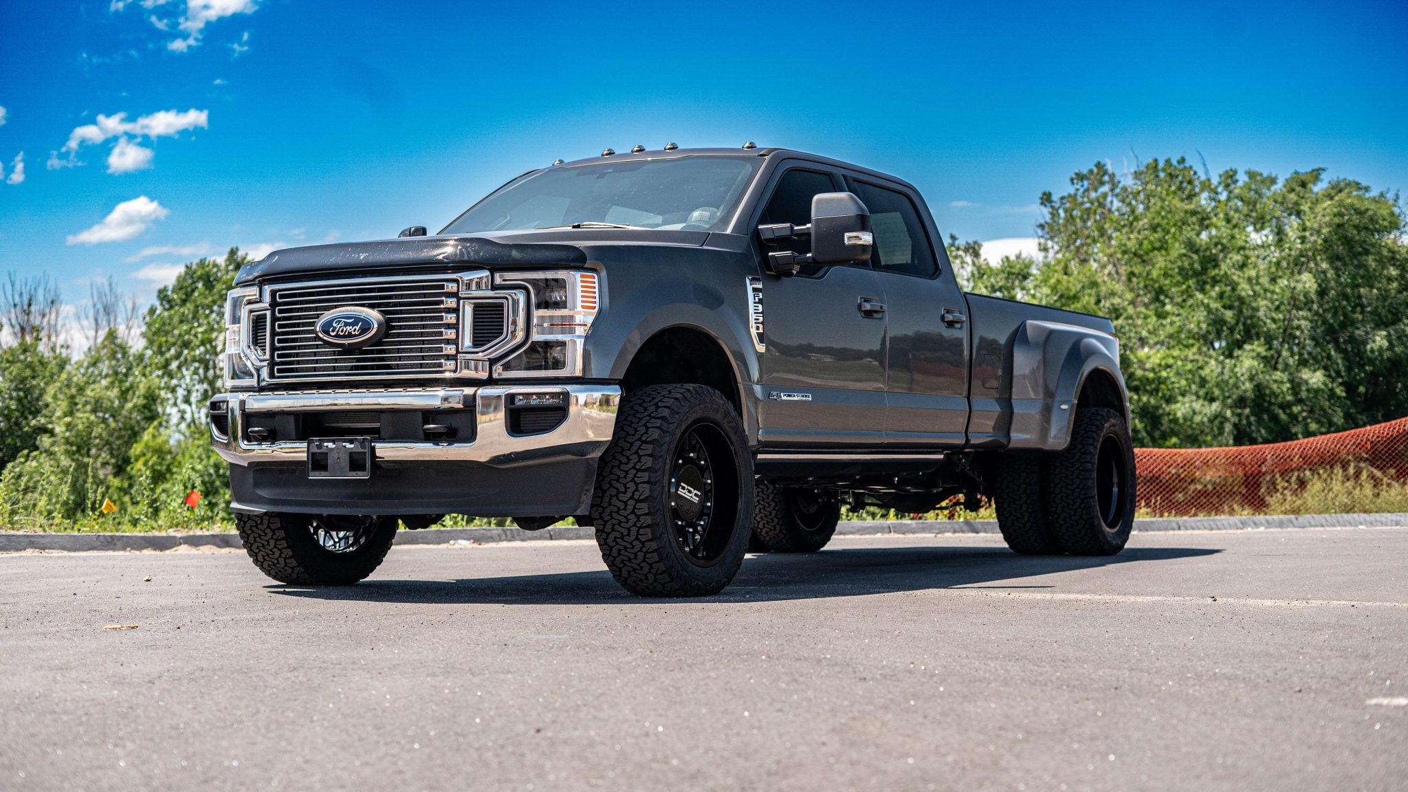 Leveled 2022 Ford F 350 Dually On Ddc Super Singles Soco Customs And Complete Auto Repair